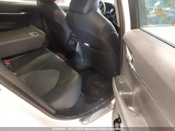 4T1B11HK1JU655503 2018 TOYOTA CAMRY - Image 8