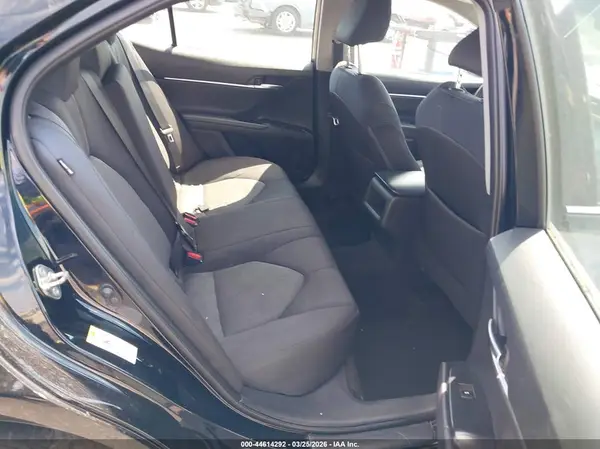 4T1B11HK1JU655694 2018 TOYOTA CAMRY - Image 8