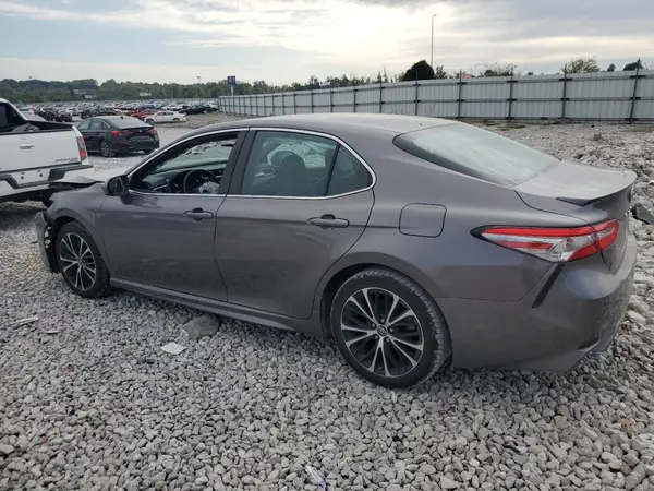 4T1B11HK1JU655761 2018 TOYOTA CAMRY - Image 2