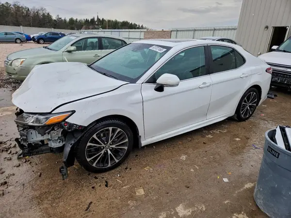 4T1B11HK1JU656151 2018 TOYOTA CAMRY - Image 1