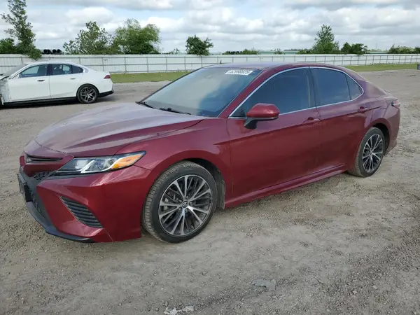 4T1B11HK1JU658403 2018 TOYOTA CAMRY - Image 1