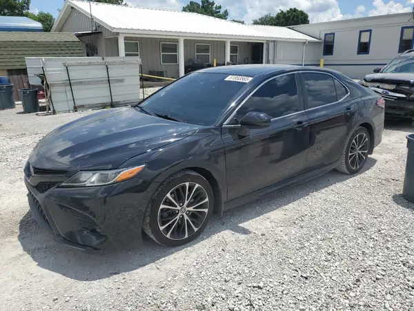 4T1B11HK1JU662323 2018 TOYOTA CAMRY - Image 1