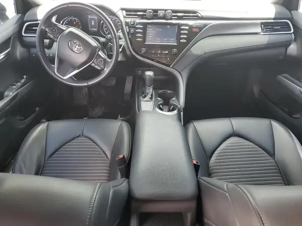 4T1B11HK1JU662323 2018 TOYOTA CAMRY - Image 8