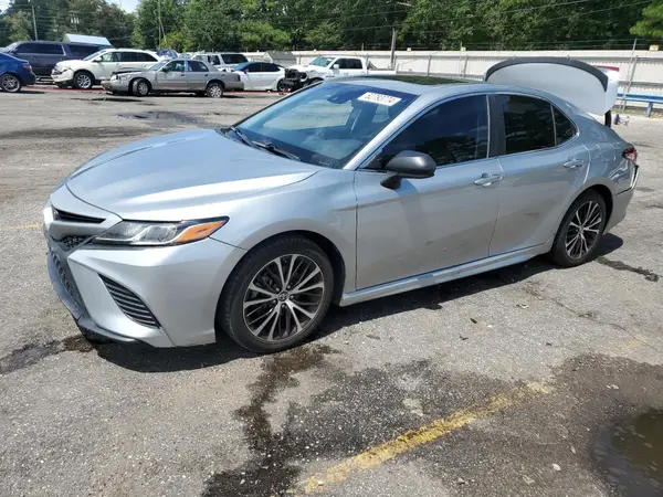 4T1B11HK1JU666257 2018 TOYOTA CAMRY - Image 1