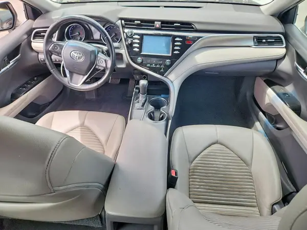 4T1B11HK1JU667716 2018 TOYOTA CAMRY - Image 8