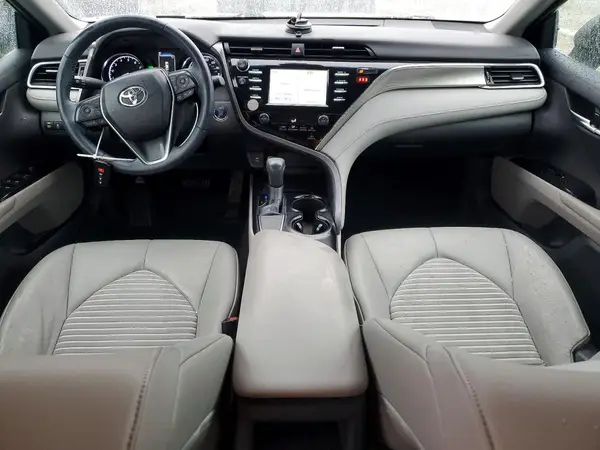 4T1B11HK1JU669045 2018 TOYOTA CAMRY - Image 8