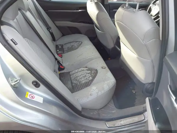 4T1B11HK1JU674441 2018 TOYOTA CAMRY - Image 8