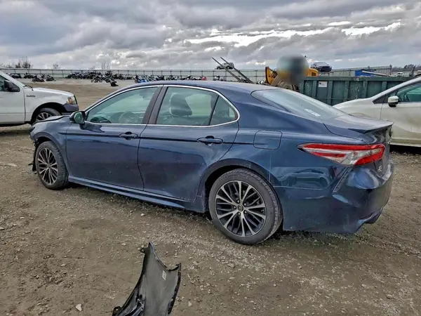 4T1B11HK1JU677159 2018 TOYOTA CAMRY - Image 2