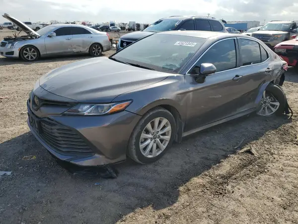 4T1B11HK1JUL15834 2018 TOYOTA CAMRY - Image 1