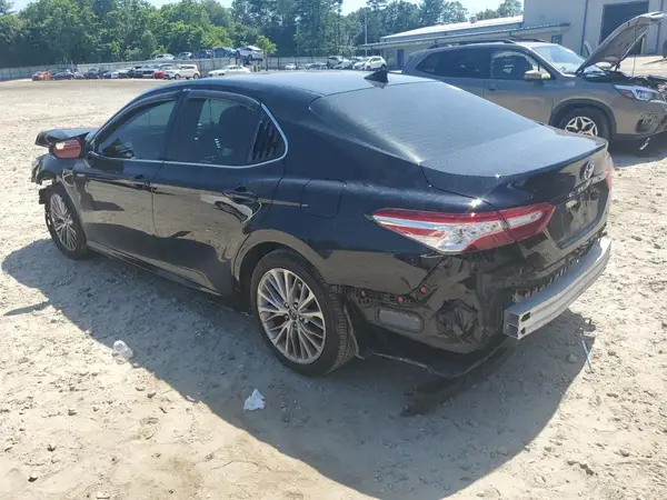 4T1B11HK1KU168075 2019 TOYOTA CAMRY - Image 2