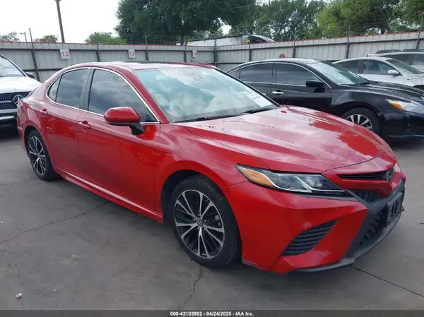 4T1B11HK1KU169467 2019 TOYOTA CAMRY - Image 1