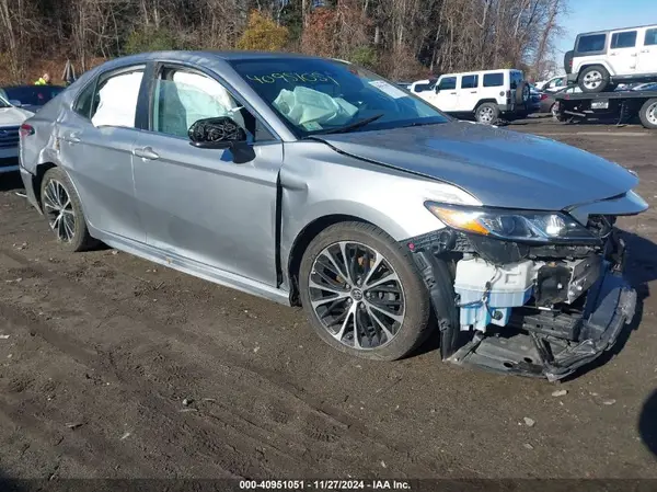 4T1B11HK1KU170294 2019 TOYOTA CAMRY - Image 1
