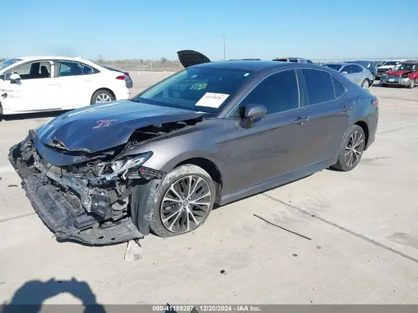4T1B11HK1KU173387 2019 TOYOTA CAMRY - Image 2