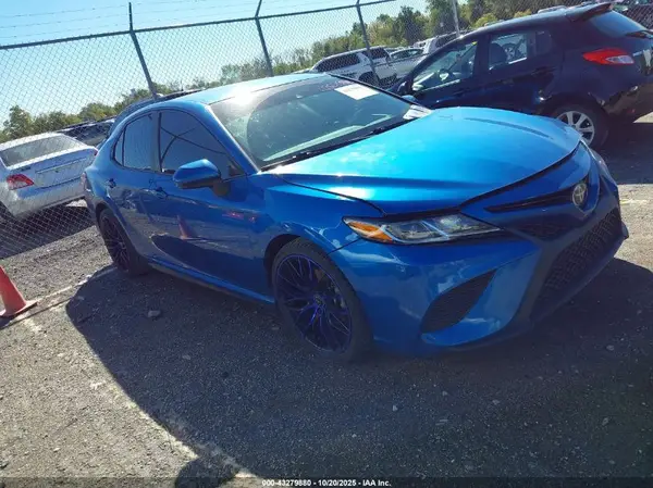 4T1B11HK1KU173602 2019 TOYOTA CAMRY - Image 1