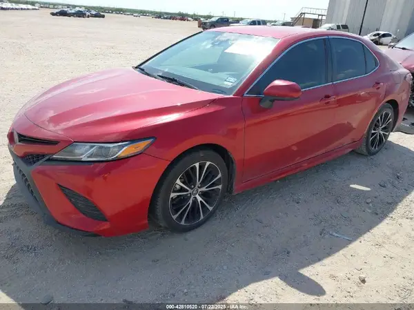 4T1B11HK1KU173812 2019 TOYOTA CAMRY - Image 2