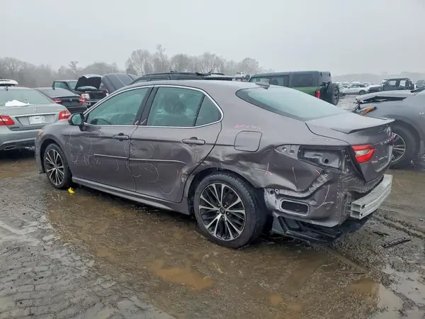 4T1B11HK1KU175432 2019 TOYOTA CAMRY - Image 2