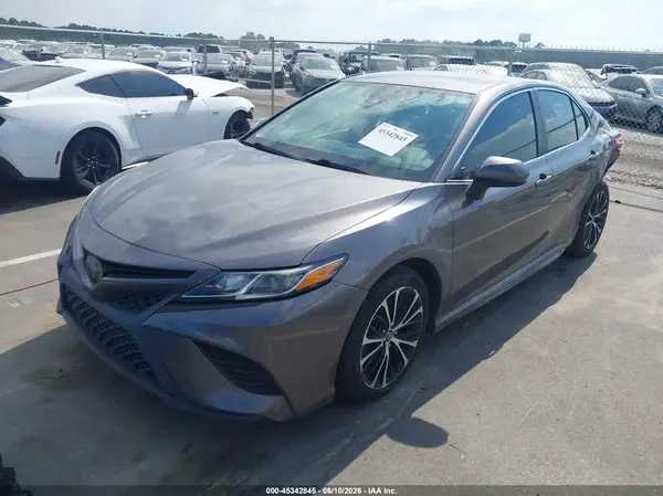 4T1B11HK1KU177830 2019 TOYOTA CAMRY - Image 2