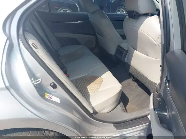 4T1B11HK1KU180162 2019 TOYOTA CAMRY - Image 8