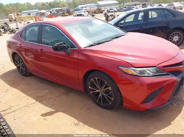 4T1B11HK1KU186186 2019 TOYOTA CAMRY - Image 1