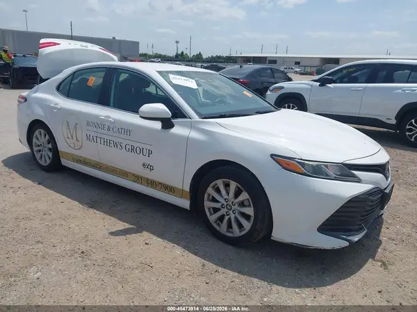 4T1B11HK1KU186513 2019 TOYOTA CAMRY - Image 1