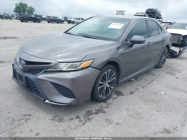 4T1B11HK1KU199357 2019 TOYOTA CAMRY - Image 2