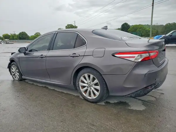 4T1B11HK1KU205254 2019 TOYOTA CAMRY - Image 2