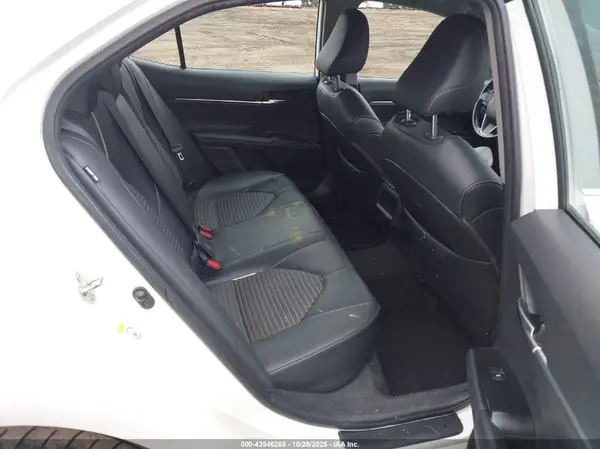 4T1B11HK1KU205769 2019 TOYOTA CAMRY - Image 8