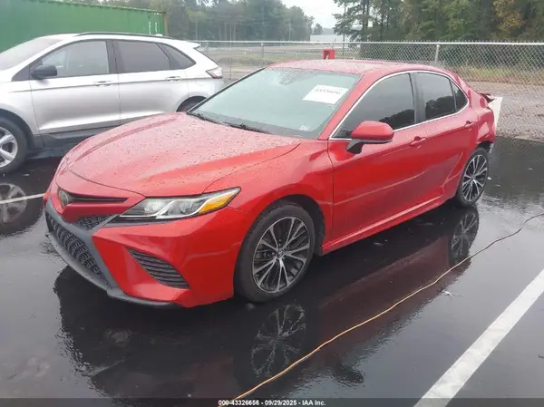 4T1B11HK1KU211409 2019 TOYOTA CAMRY - Image 2