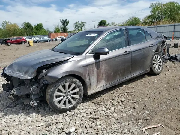 4T1B11HK1KU215086 2019 TOYOTA CAMRY - Image 1