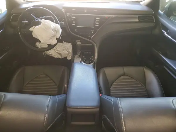 4T1B11HK1KU216240 2019 TOYOTA CAMRY - Image 8