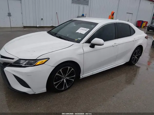 4T1B11HK1KU217341 2019 TOYOTA CAMRY - Image 2