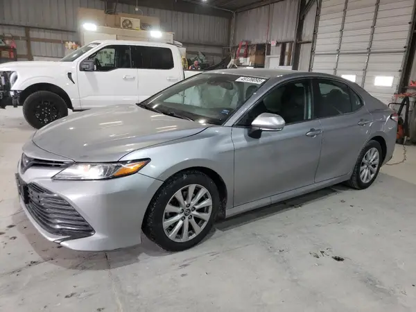 4T1B11HK1KU220594 2019 TOYOTA CAMRY - Image 1