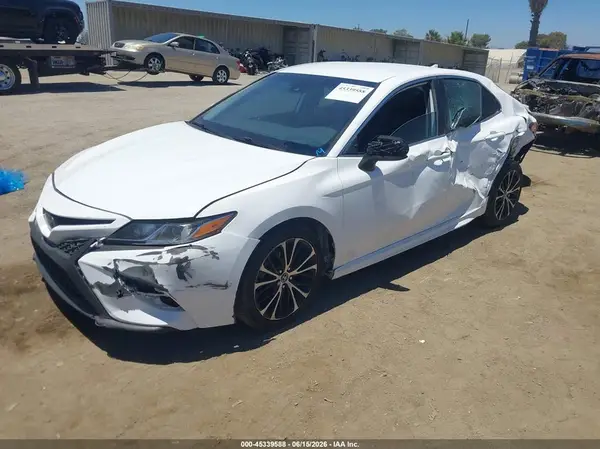 4T1B11HK1KU226041 2019 TOYOTA CAMRY - Image 2