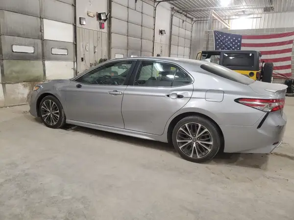 4T1B11HK1KU227058 2019 TOYOTA CAMRY - Image 2