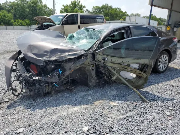 4T1B11HK1KU231806 2019 TOYOTA CAMRY - Image 1