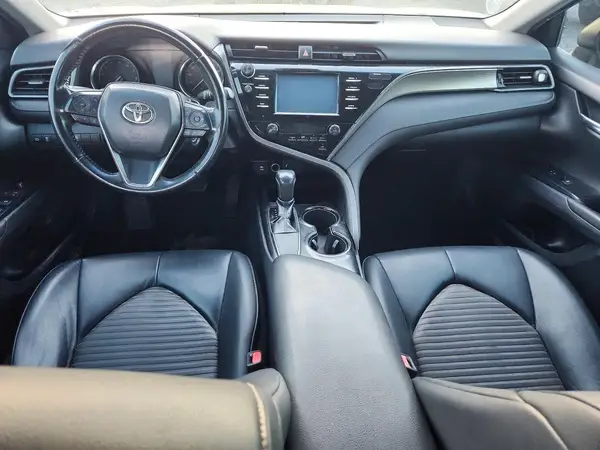 4T1B11HK1KU232101 2019 TOYOTA CAMRY - Image 8