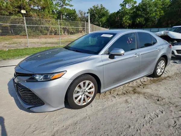 4T1B11HK1KU232566 2019 TOYOTA CAMRY - Image 1