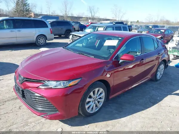 4T1B11HK1KU233345 2019 TOYOTA CAMRY - Image 2