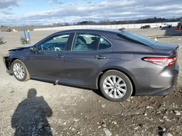4T1B11HK1KU233510 2019 TOYOTA CAMRY - Image 2