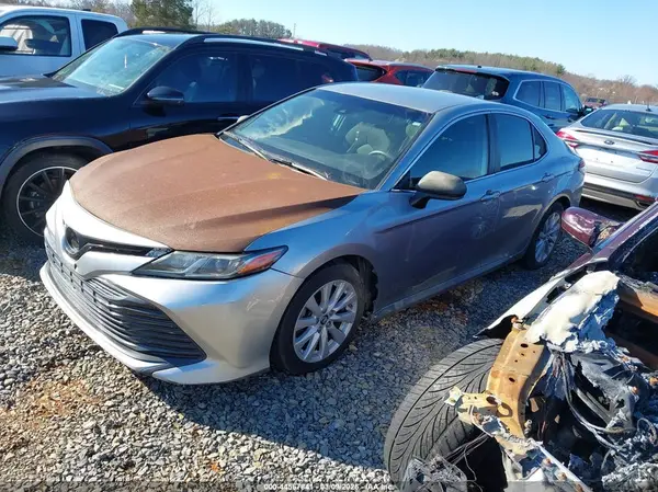 4T1B11HK1KU242420 2019 TOYOTA CAMRY - Image 2