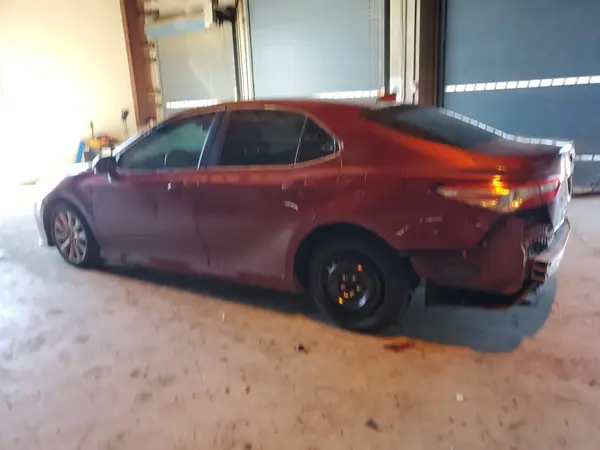 4T1B11HK1KU242921 2019 TOYOTA CAMRY - Image 2