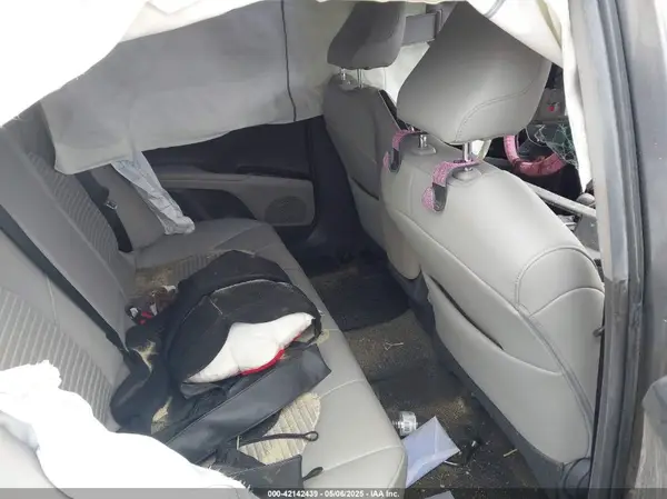 4T1B11HK1KU244667 2019 TOYOTA CAMRY - Image 8