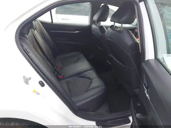 4T1B11HK1KU245530 2019 TOYOTA CAMRY - Image 8