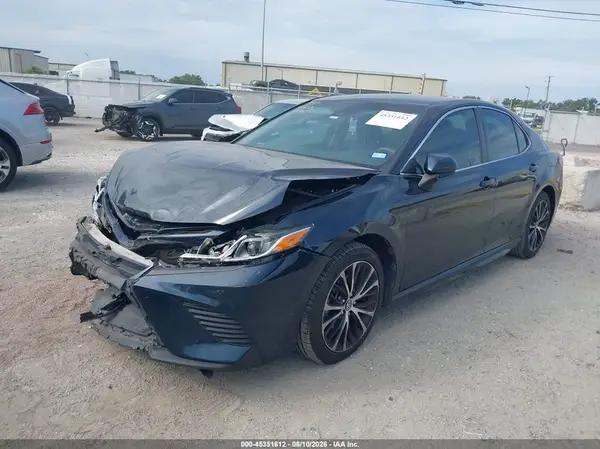 4T1B11HK1KU246578 2019 TOYOTA CAMRY - Image 2