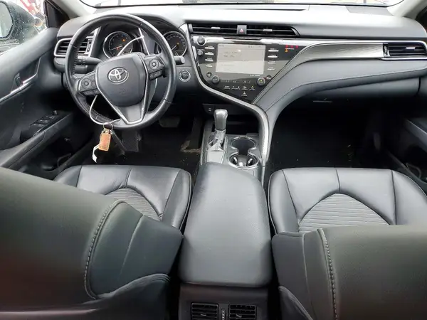 4T1B11HK1KU247410 2019 TOYOTA CAMRY - Image 8