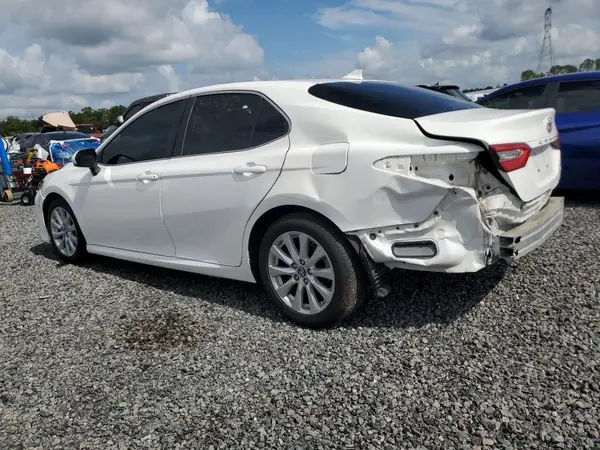 4T1B11HK1KU247455 2019 TOYOTA CAMRY - Image 2