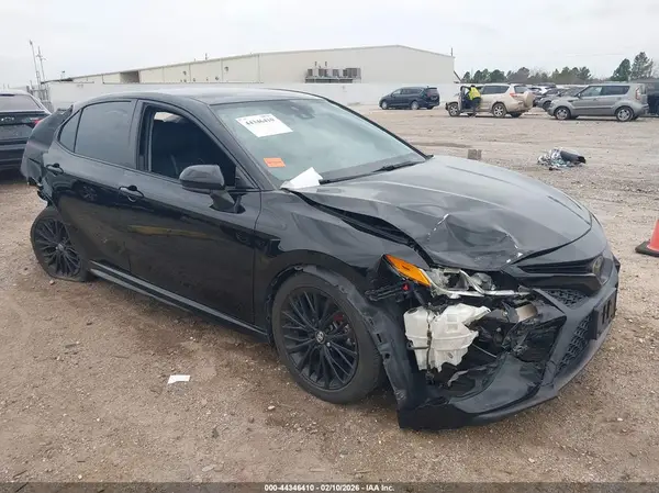 4T1B11HK1KU255054 2019 TOYOTA CAMRY - Image 1