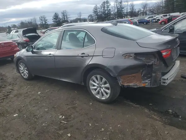 4T1B11HK1KU260190 2019 TOYOTA CAMRY - Image 2