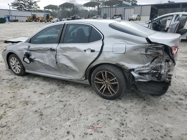 4T1B11HK1KU260321 2019 TOYOTA CAMRY - Image 2