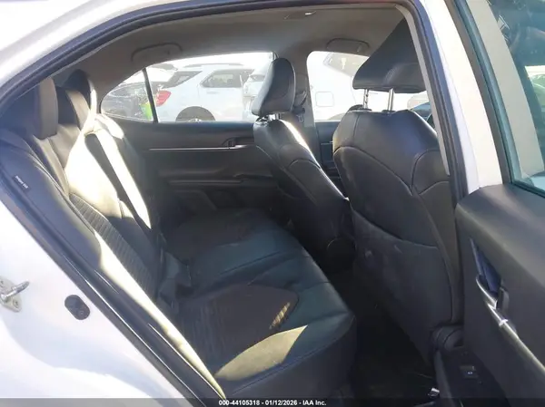 4T1B11HK1KU260576 2019 TOYOTA CAMRY - Image 8